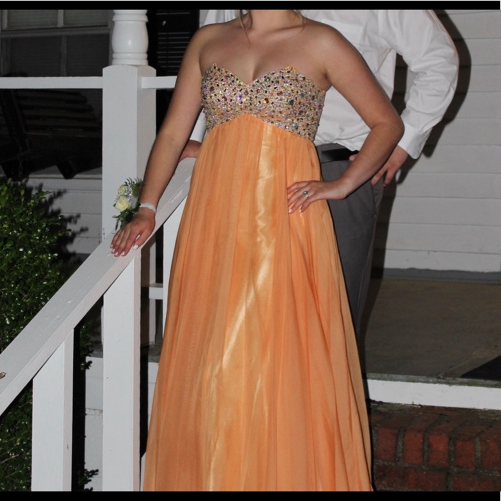 “Glow”prom dress